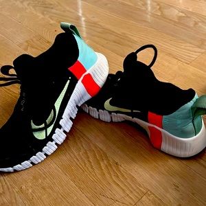 Nike free metcon 3 womens 7.5 barely worn like new